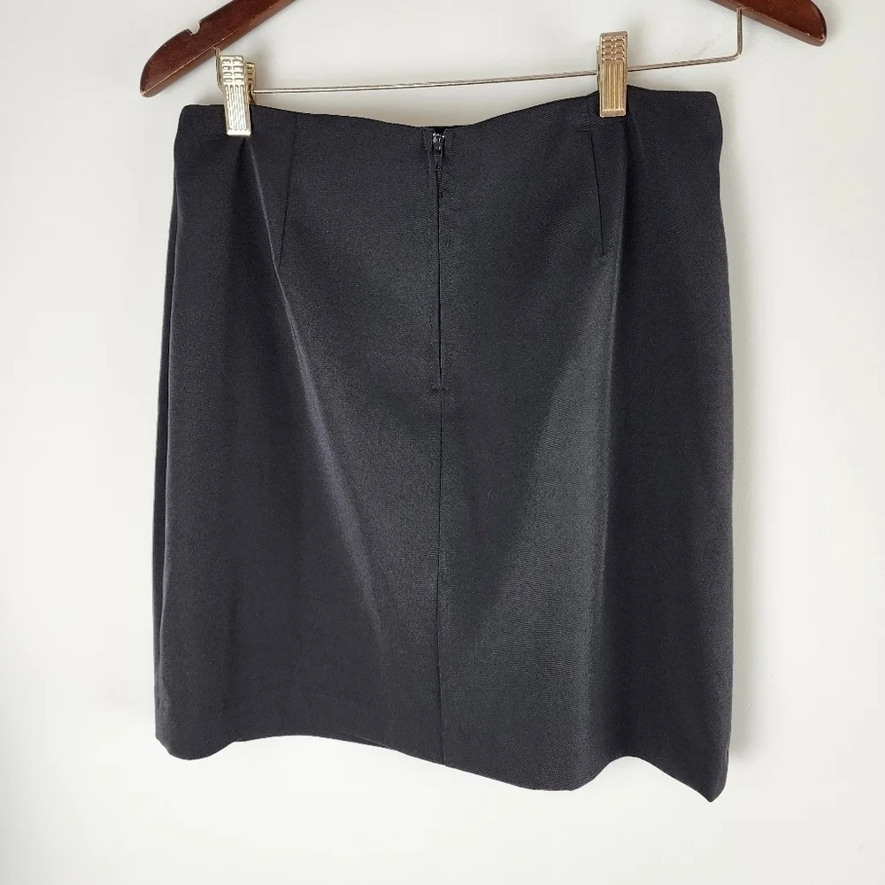 Alyn Paige Little Black Mini Zipper Back Closure Skirt Size 9/10 - Picture 3 of 5